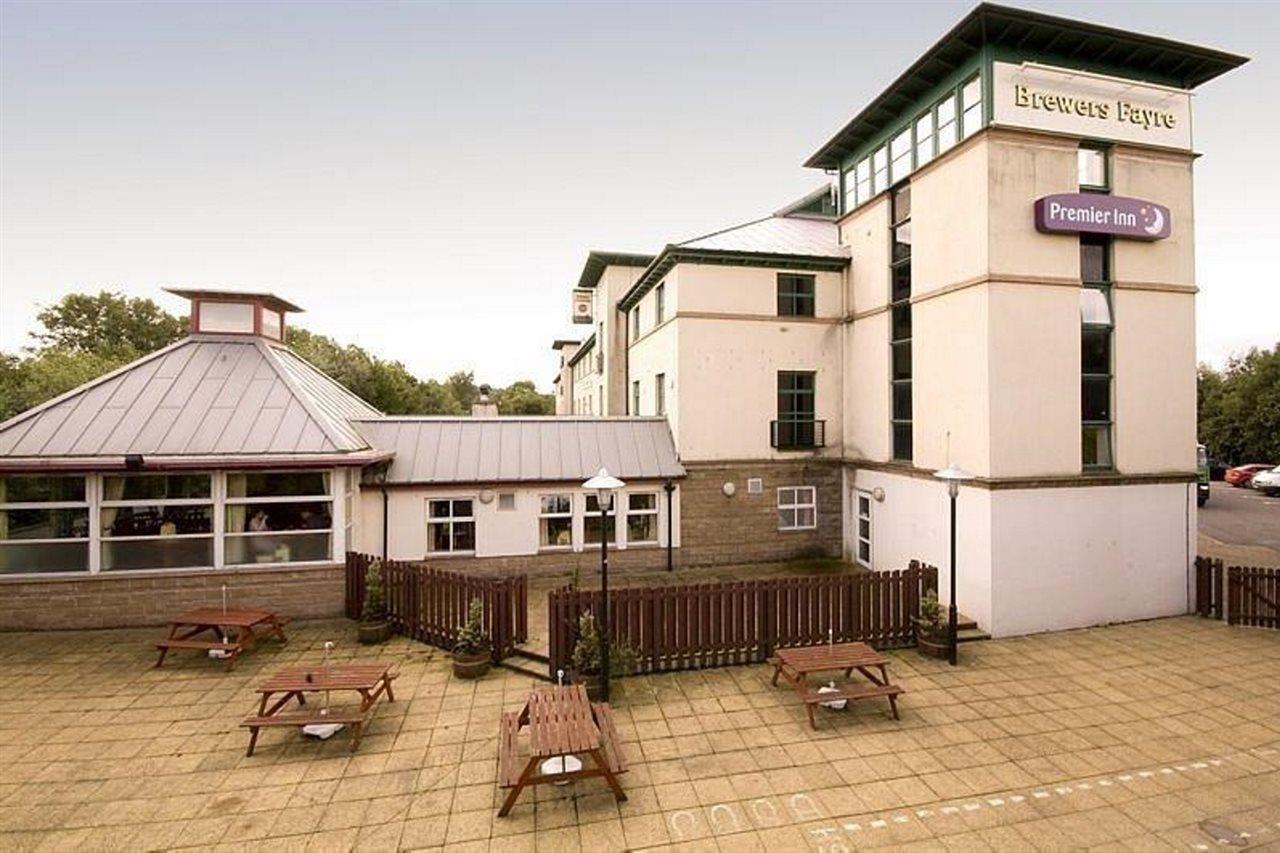 Premier Inn Edinburgh Exterior photo